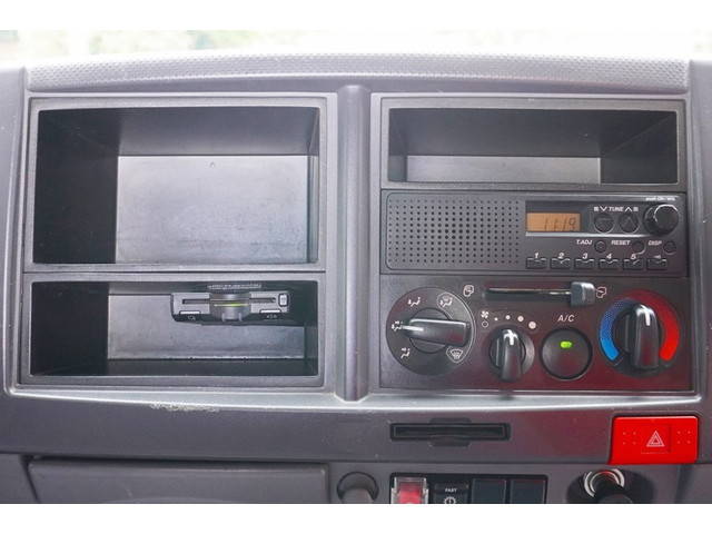 いすゞエルフ平ボディ小型（2t・3t）[写真36]