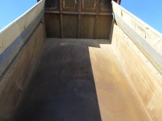 日野レンジャーダンプ増トン（6t・8t）[写真05]