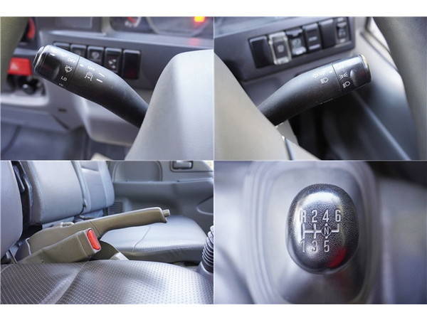 いすゞエルフ平ボディ小型（2t・3t）[写真10]