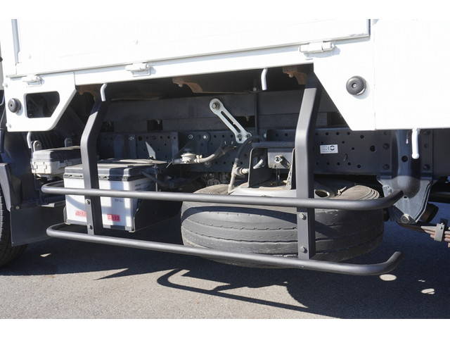 いすゞエルフ平ボディ小型（2t・3t）[写真16]