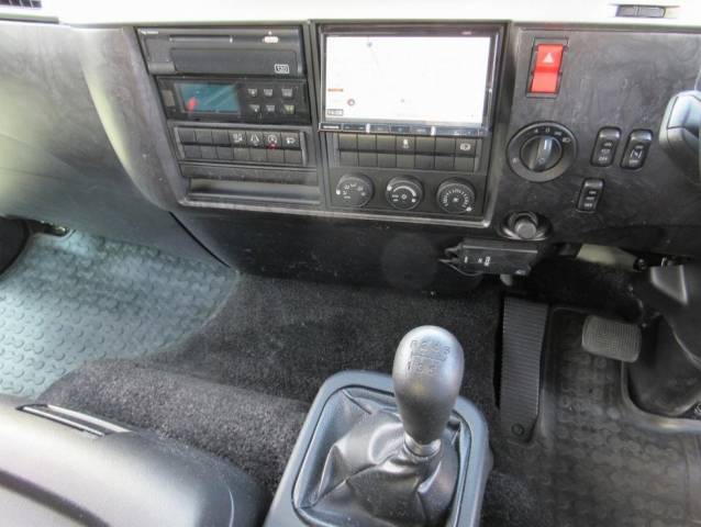 三菱ふそうファイター冷凍車（冷蔵車）中型（4t）[写真11]