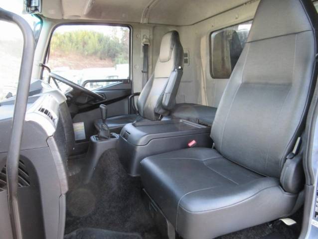 三菱ふそうファイター冷凍車（冷蔵車）中型（4t）[写真13]