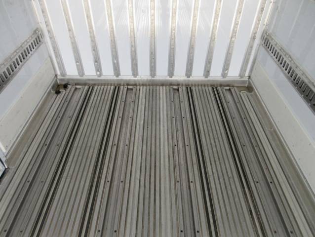 三菱ふそうファイター冷凍車（冷蔵車）中型（4t）[写真21]