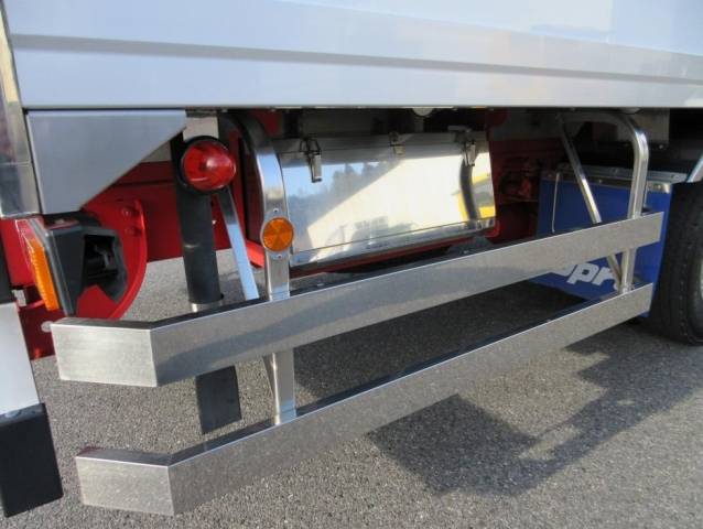 三菱ふそうファイター冷凍車（冷蔵車）中型（4t）[写真27]