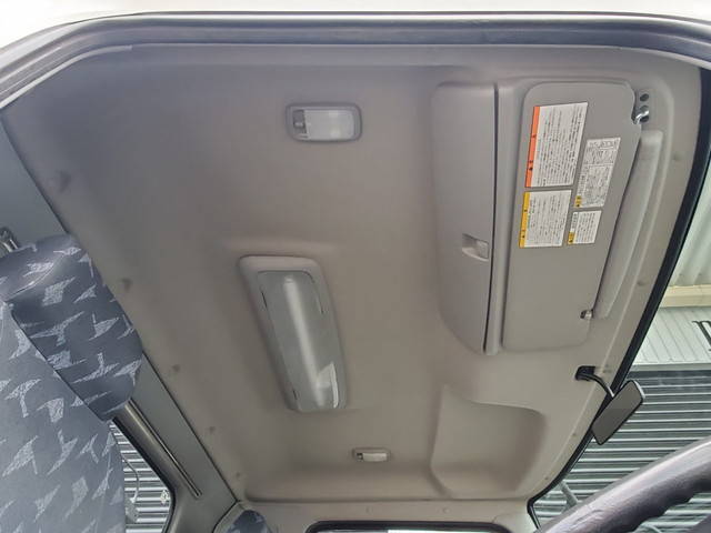 日野レンジャーコンテナ専用車中型（4t）[写真11]