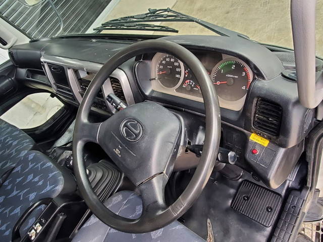 日野レンジャーコンテナ専用車中型（4t）[写真12]