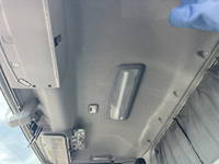 いすゞギガアルミウイング大型（10t）[写真27]