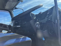 いすゞギガアルミウイング大型（10t）[写真31]