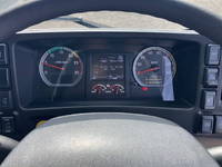 いすゞギガアルミウイング大型（10t）[写真35]