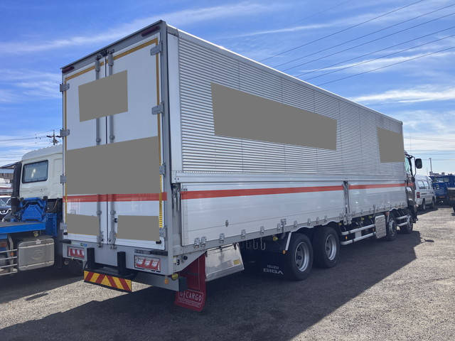 いすゞギガアルミウイング大型（10t）[写真04]