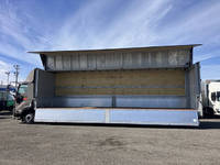 いすゞギガアルミウイング大型（10t）[写真07]