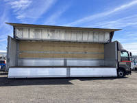 いすゞギガアルミウイング大型（10t）[写真08]