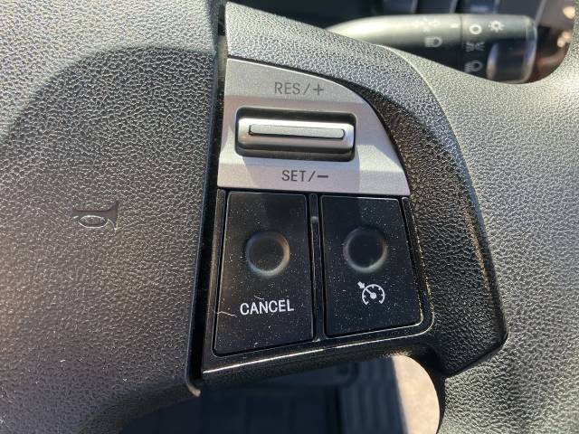 いすゞギガアルミウイング大型（10t）[写真10]