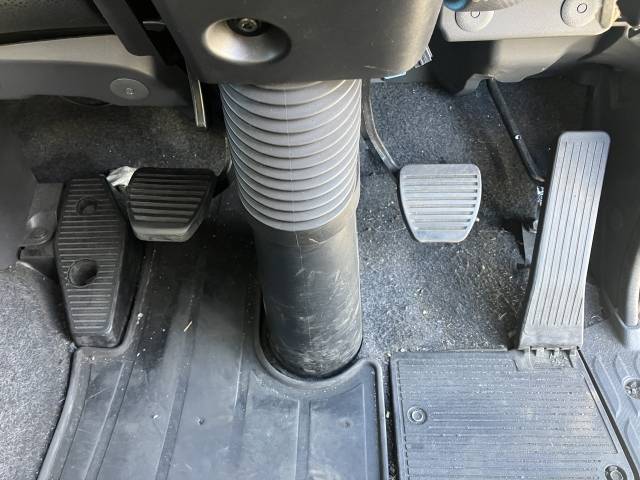 いすゞギガアルミウイング大型（10t）[写真11]