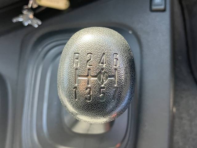 いすゞギガアルミウイング大型（10t）[写真14]