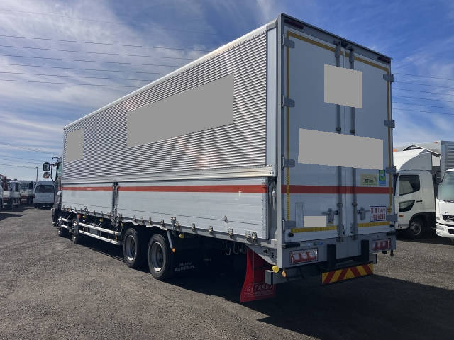 いすゞギガアルミウイング大型（10t）[写真02]