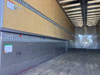 いすゞギガアルミウイング大型（10t）[写真25]