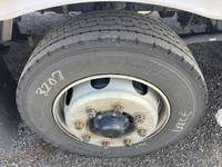 いすゞギガアルミウイング大型（10t）[写真28]