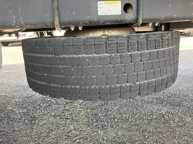 いすゞギガアルミウイング大型（10t）[写真31]