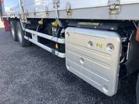 いすゞギガアルミウイング大型（10t）[写真34]