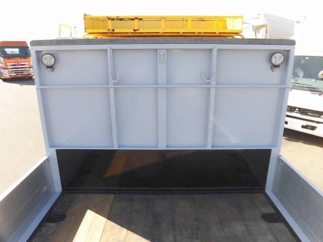 UDトラックスコンドルアルミブロック中型（4t）[写真08]