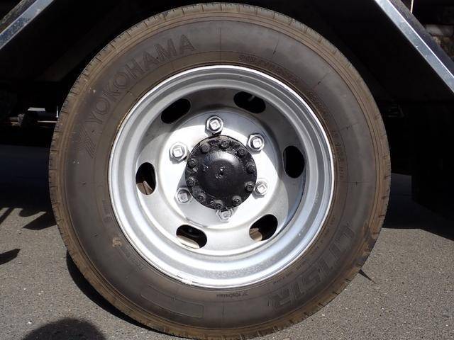 日野デュトロ冷蔵冷凍ウイング小型（2t・3t）[写真16]