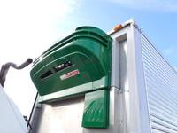 日野デュトロ冷蔵冷凍ウイング小型（2t・3t）[写真23]