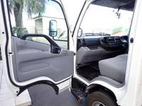 日野デュトロ冷蔵冷凍ウイング小型（2t・3t）[写真30]