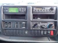 日野デュトロ冷蔵冷凍ウイング小型（2t・3t）[写真37]