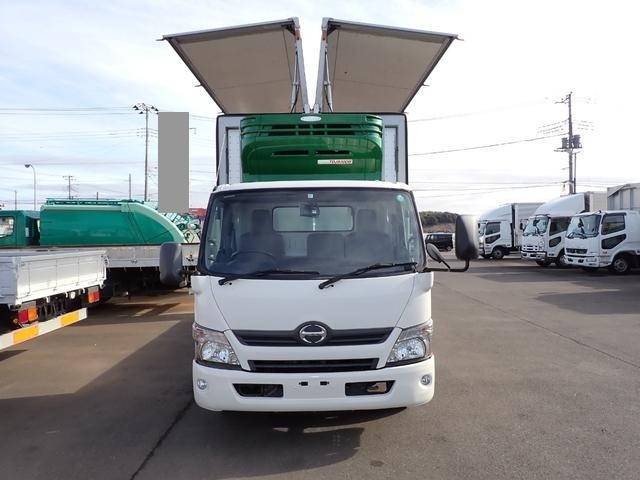 日野デュトロ冷蔵冷凍ウイング小型（2t・3t）[写真09]