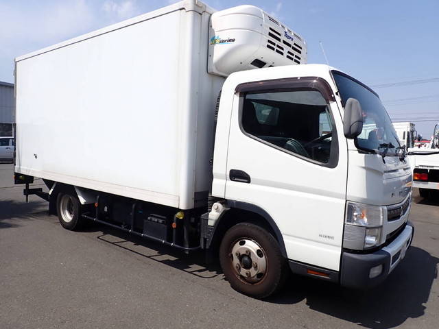 三菱ふそうキャンター冷凍車（冷蔵車）小型（2t・3t）[写真01]