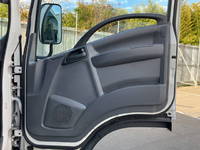 いすゞエルフ冷凍車（冷蔵車）小型（2t・3t）[写真29]