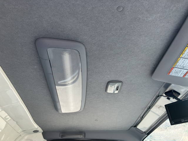 いすゞエルフ冷凍車（冷蔵車）小型（2t・3t）[写真34]