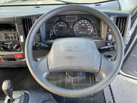 いすゞエルフ冷凍車（冷蔵車）小型（2t・3t）[写真35]