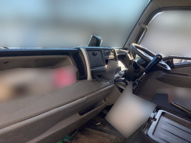 三菱ふそうキャンタークレーン4段小型（2t・3t）[写真32]