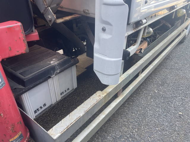 日野デュトロクレーン3段小型（2t・3t）[写真16]