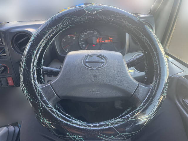 日野デュトロクレーン3段小型（2t・3t）[写真31]