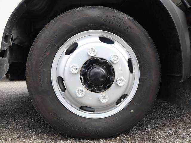 日野デュトロ平ボディ小型（2t・3t）[写真18]