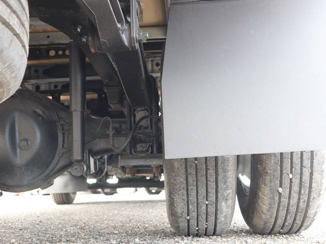 日野デュトロ平ボディ小型（2t・3t）[写真22]