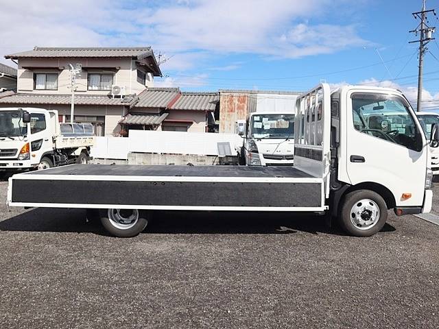 日野デュトロ平ボディ小型（2t・3t）[写真07]