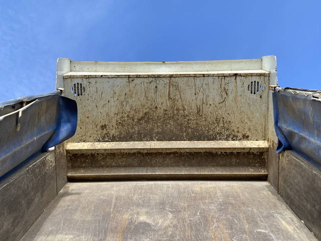 三菱ふそうキャンターダンプ小型（2t・3t）[写真10]