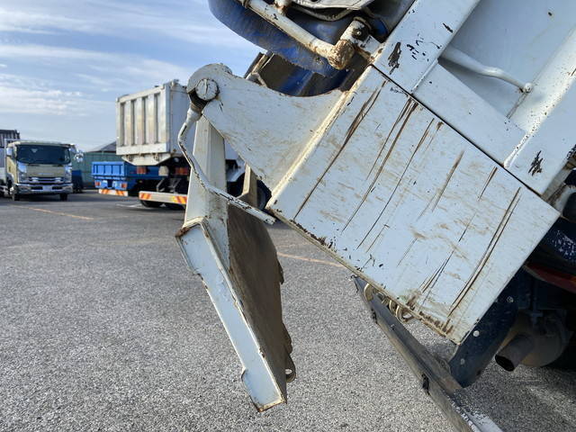 三菱ふそうキャンターダンプ小型（2t・3t）[写真12]