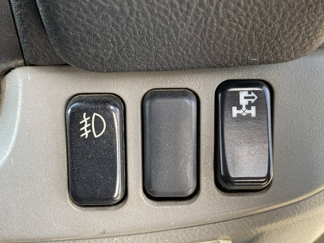 三菱ふそうキャンターダンプ小型（2t・3t）[写真36]