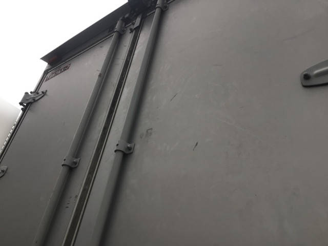 三菱ふそうキャンターアルミバン小型（2t・3t）[写真04]