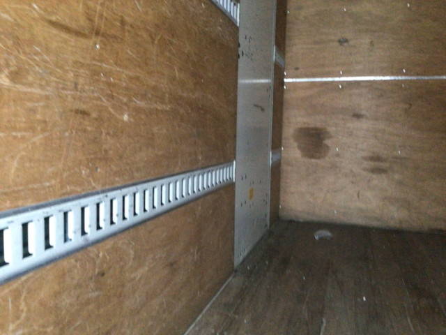 三菱ふそうキャンターアルミバン小型（2t・3t）[写真07]