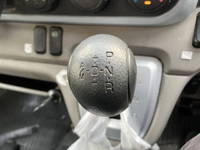 三菱ふそうキャンターガッツアルミバン小型（2t・3t）[写真30]