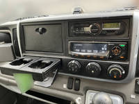 三菱ふそうキャンターガッツアルミバン小型（2t・3t）[写真31]