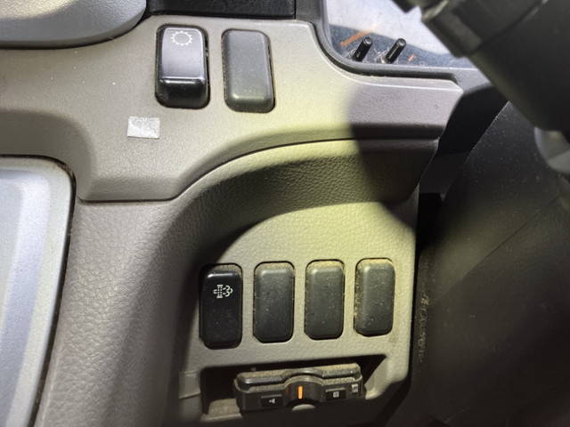 三菱ふそうキャンターガッツアルミバン小型（2t・3t）[写真32]