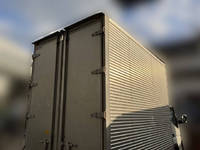 三菱ふそうキャンターガッツアルミバン小型（2t・3t）[写真03]