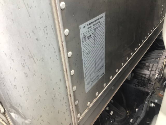 三菱ふそうキャンターガッツアルミバン小型（2t・3t）[写真11]